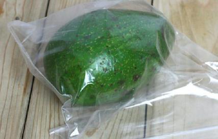 Нужно ли хранить авокадо в холодильнике