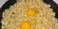 Сколько готовить макароны с яйцом